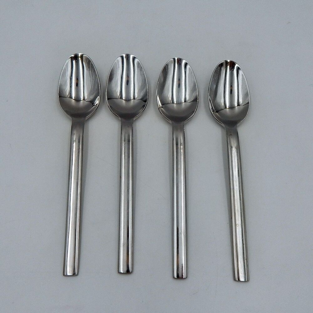 Oneida Illumina 18/10 Table Place Oval Soup Spoons Stainless Flatware 7 In